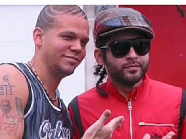 Músicos de Calle 13 recibieron homenaje a su llegada al Cusco