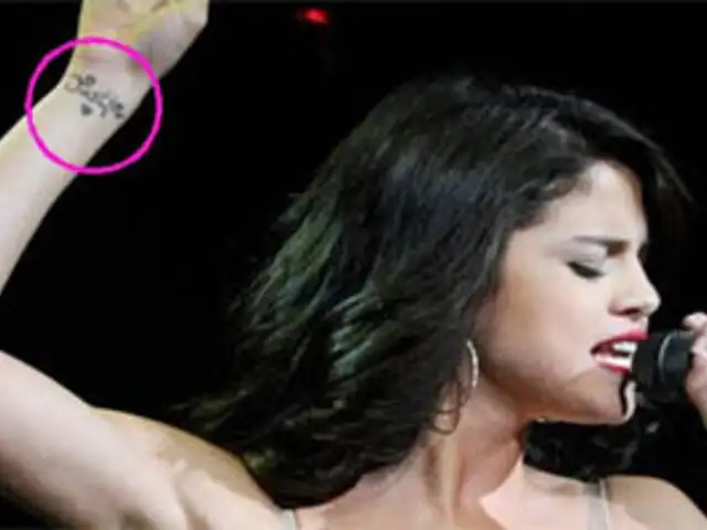 Selena Gómez  se tatuó nombre de su novio Justin Bieber