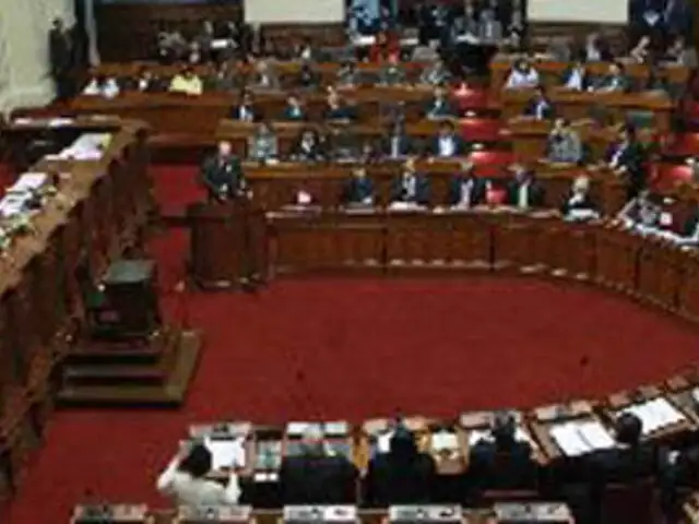 Pleno del Congreso debate el presupuesto del año 2012  