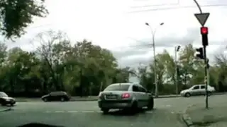 Impactantes imágenes del atropello de una mujer y su hijo en Moscú 
