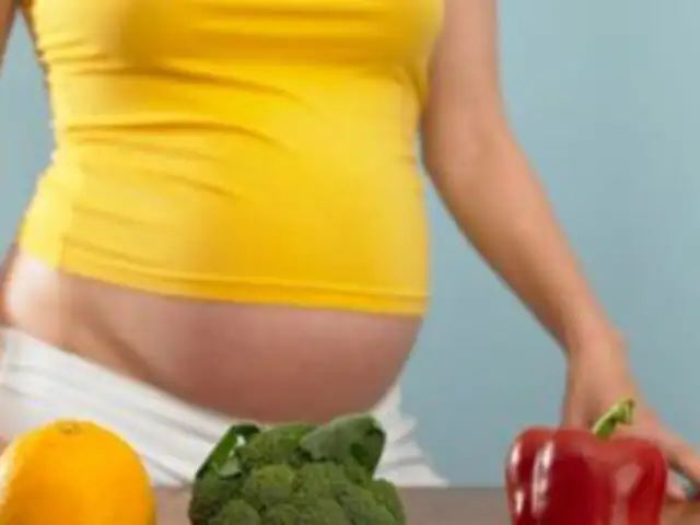 Mujeres con dieta saludable en el embarazo son menos propensas a tener hijos con defectos 