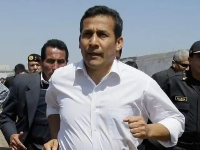 Ica: Ollanta Humala entrega ayuda humanitaria a damnificados por sismo
