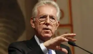 Economista Mario Monti asumió equipo el Gobierno italiano 