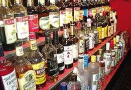 Multarán con S/. 7,200 a comerciantes que vendan licor a menores de edad