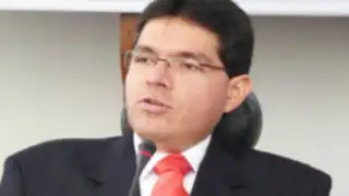 Congresista Urtecho denuncia que Periodistas robaron documentos en el Legislativo