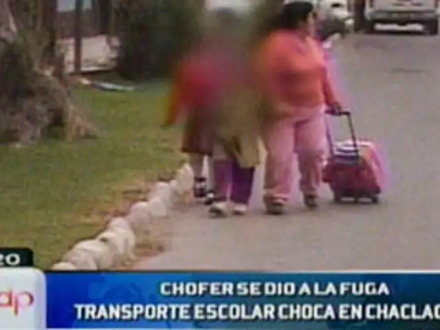 Chaclacayo: Unidad de transporte escolar choca contra automóvil particular