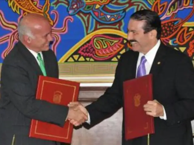 Panamá ratifica Tratado de Libre Comercio con Perú