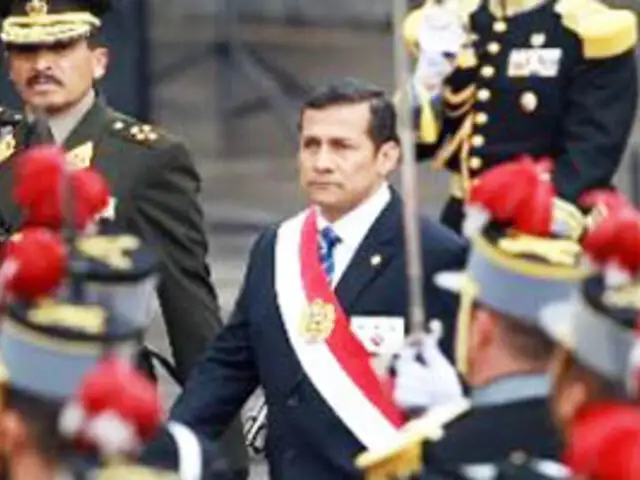 Presidente Ollanta Humala hace pasar al retiro a 20 generales del Ejército