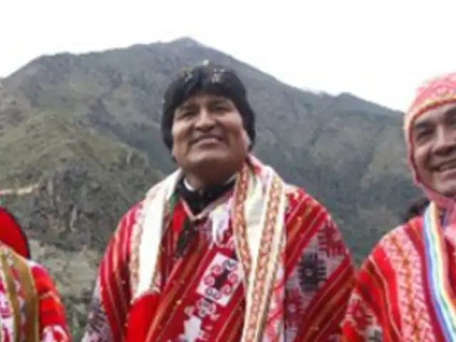 Evo Morales recibió reconocimientos en Urubamba y Ollantaytambo  