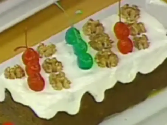 Prepara una deliciosa torta navideña al oporto