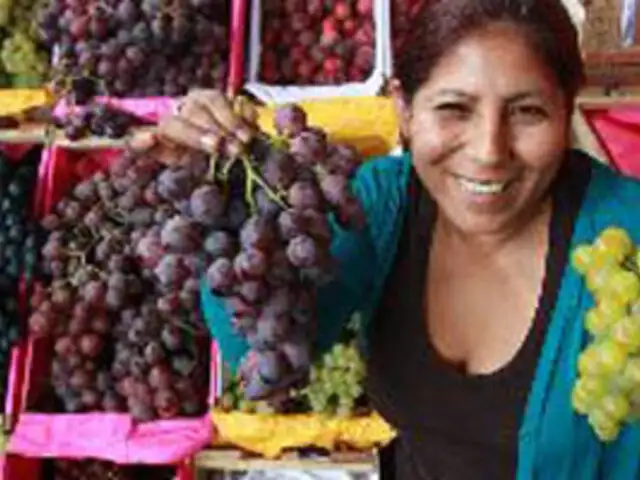 Precio de la uva sube ante gran demanda por celebraciones de Año Nuevo