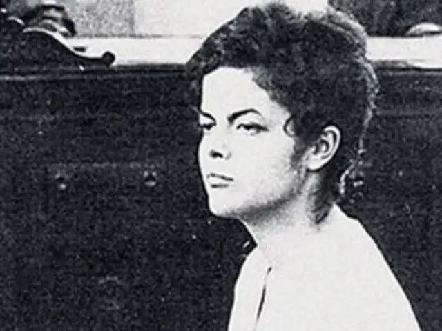 Difunden fotografía de Dilma Rousseff en interrogatorio durante la dictadura brasileña de 1970