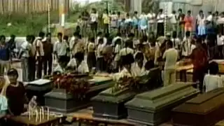 Noticias de las 7: víctimas del terror entierran a sus muertos tras casi 30 años