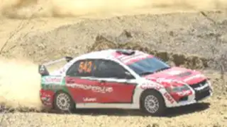 Desempeño de pilotos peruanos en el Rally Dakar supera expectativas