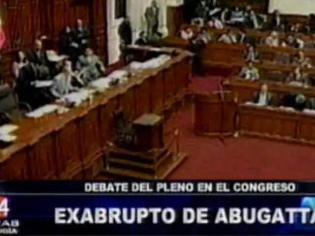 Exabrupto de Daniel Abugattás durante el pleno del Congreso