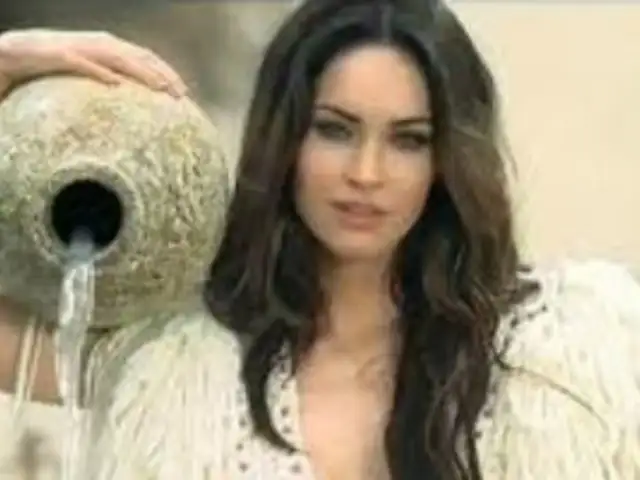 Megan Fox protagoniza sensual  spot que insta a aprender inglés