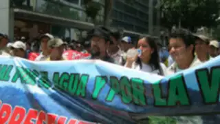 Cientos de manifestantes de la Marcha por el Agua llegaron a Lima