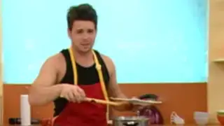 Lorenzo Duarte canta y cocina en Entre Tú y Yo