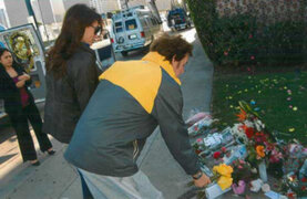Paul McCartney llevó rosas amarillas hasta el hotel donde murió Houston 