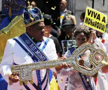 Brasil: empezó el 'Carnaval de Río' con entrega de llaves al 'Rey Momo'