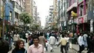 Comerciantes y clientes de Gamarra realizan simulacro de sismo