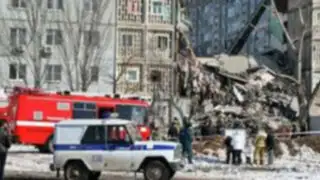 Rusia: derrumbe de edificio deja cinco muertos y decenas de heridos