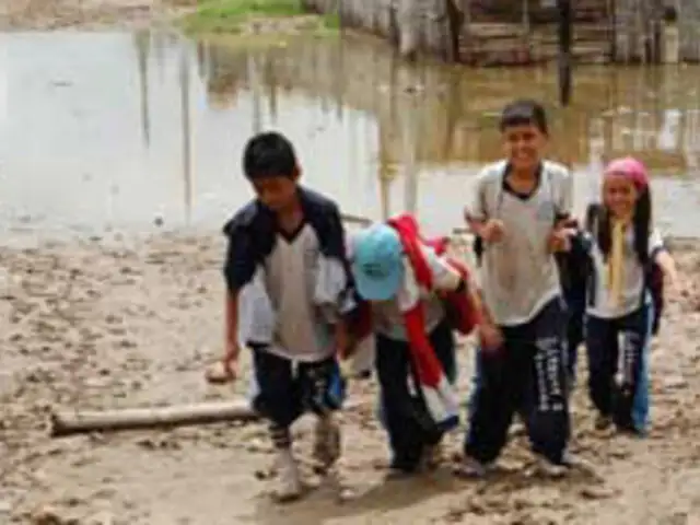 Comerciantes en la frontera norte son afectados por desbordes del río Zarumilla