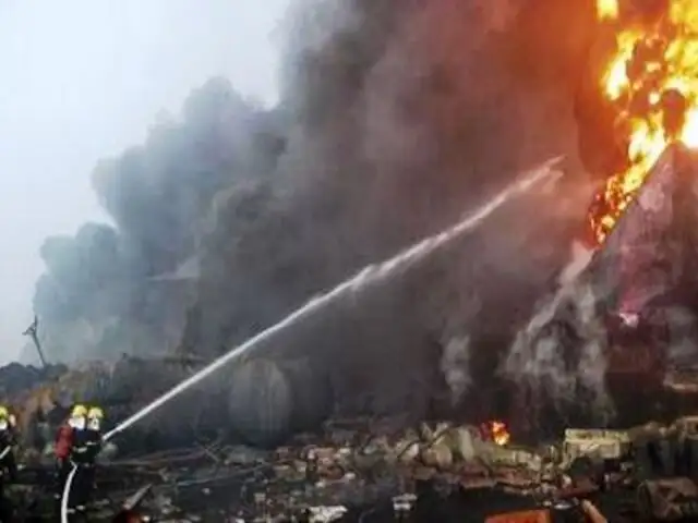 Incendio de magnitud consume más de 60 casas de asentamiento en Ancón