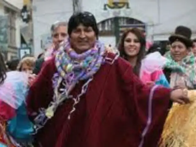 Bolivia: polémica por canción machista interpretada por presidente Evo Morales
