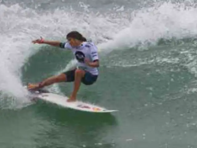 Sofía Mulanovich anunció su retiro del surf para este 2013