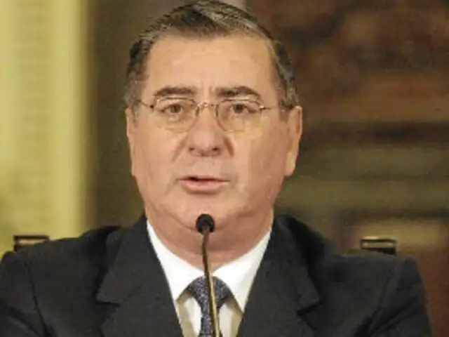 Premier Valdés pide evaluar a conciencia pedido de censura a ministros