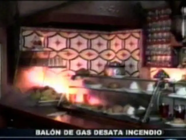 Balón de gas estalla y provoca incendio en restaurante del Centro de Lima