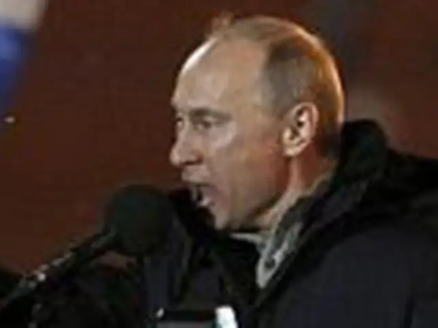 Putin llama a la oposición rusa a reconocer su victoria electoral