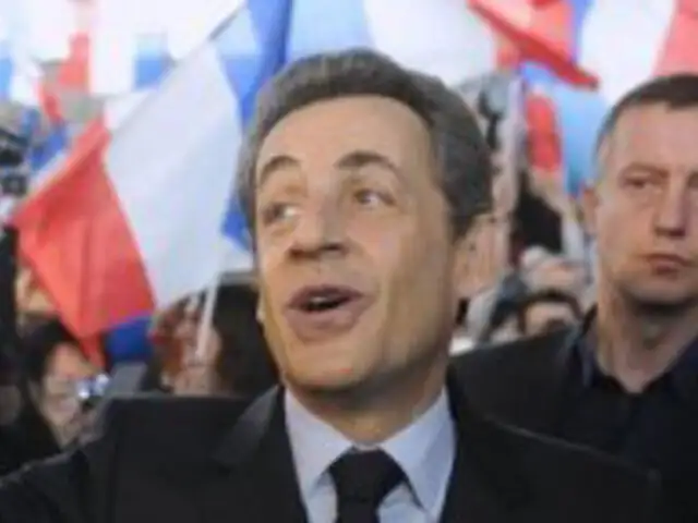 Sarkozy sigue peleando su pase a la segunda vuelta en Francia