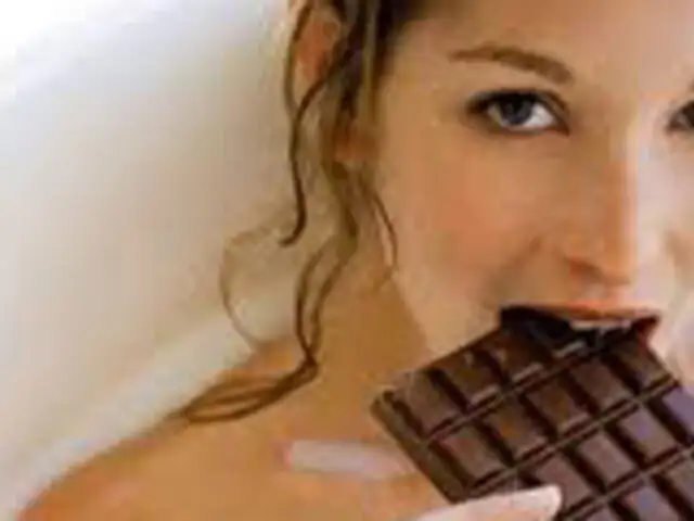 Consumidores de chocolate tendrían masa corporal más baja 