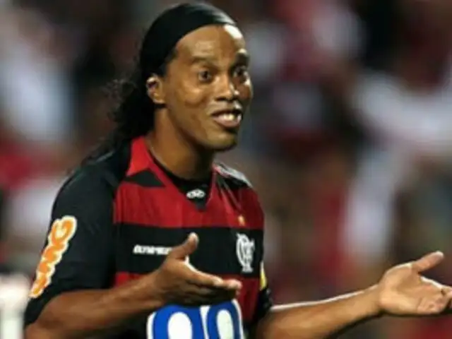 Ronaldinho minimiza críticas por fiesta de cumpleaños que duró cinco días