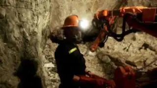 Continúan labores de rescate de los 9 mineros atrapados en socavón minero