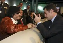 Sarkozy tilda de “infamia" supuesto financiamiento de Gadafi