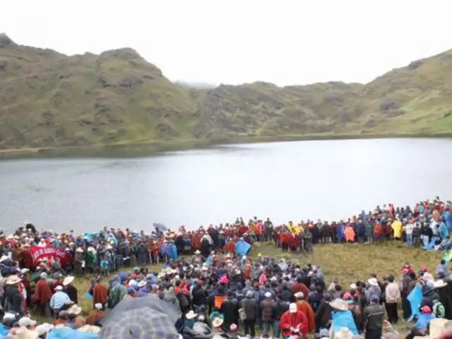 Monseñor Cabrejos y padre Garatea llegaron a Cajamarca para visitar lagunas