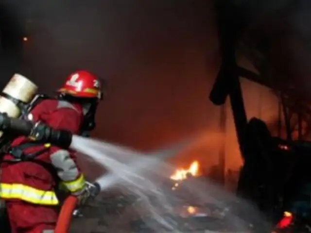 Cinco personas afectadas por incendio en taller clandestino de pirotécnicos 