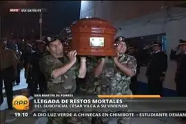 Multitud recibe restos del héroe del VRAE César Vilca en SMP