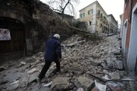 Se desconoce si terremoto en Italia dejó peruanos afectados