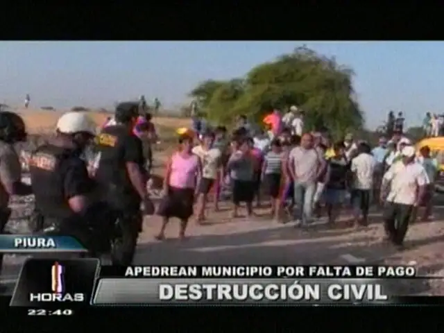 Piura: violentos desmanes protagonizaron obreros en las afueras de municipio