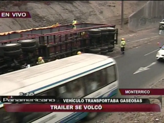 Monterrico: despiste de un camión interrumpe la vía Circunvalación