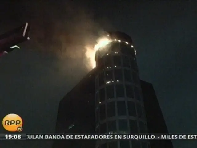Bomberos controlan incendio en la Torre Wiese