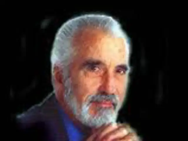 Legendario actor Christopher Lee cumple 90 años