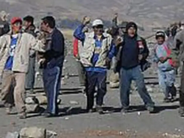 Rondas campesinas retienen trabajadores municipales en Yauyucán