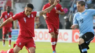 Perú cae al fondo de la tabla: Uruguay venció 4-2 en Montevideo