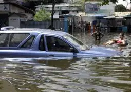 Inundaciones bloquean carreteras y acceso a poblados en Reino Unido y Tailandia