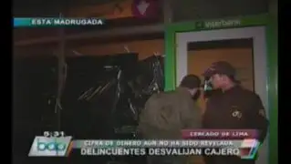 Delincuentes desvalijan cajero electrónico en el Cercado de Lima